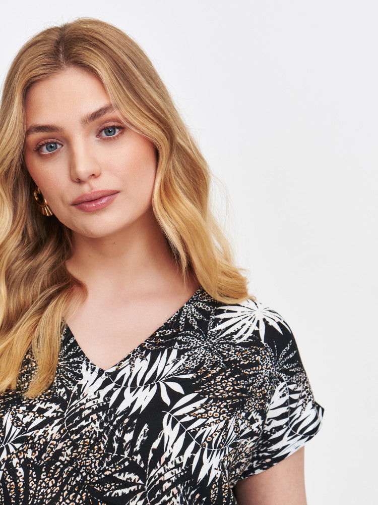 Bluzka z tropikalnym wzorem Bluzka z tropikalnym wzorem