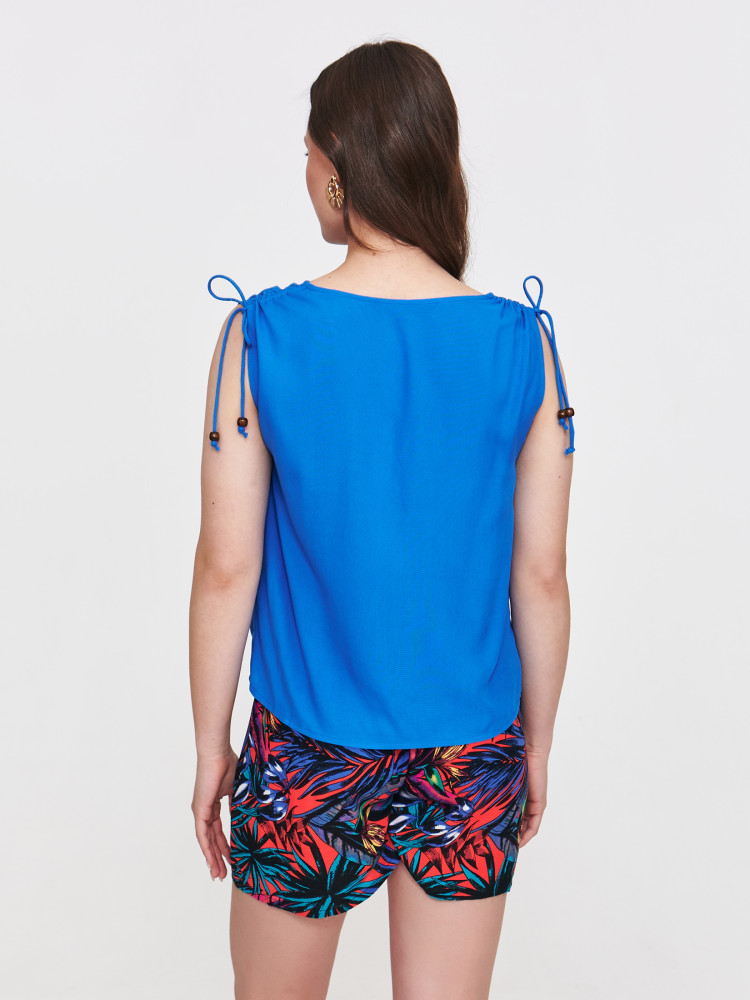 Granatowa bluzka ze ściągaczem na ramieniu 