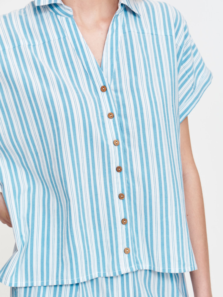 Bluzka w paski w rustykalnym stylu 