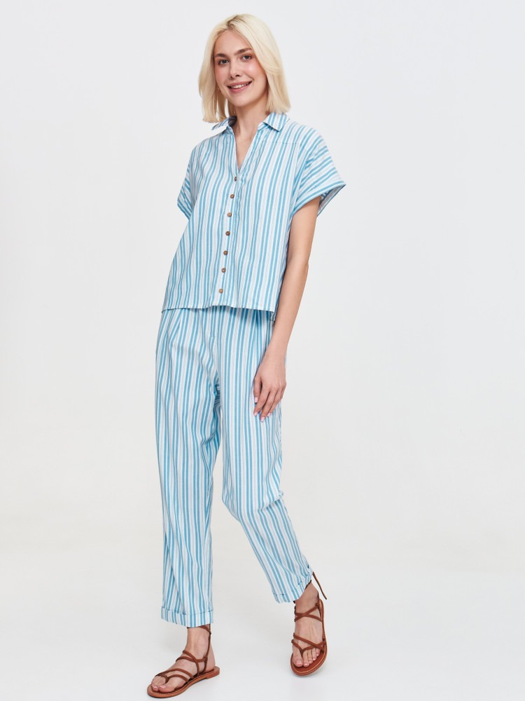 Bluzka w paski w rustykalnym stylu 