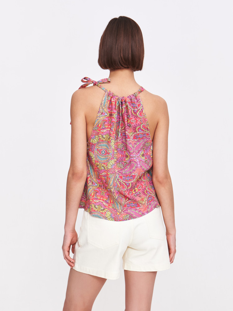 Bluzka z etnicznym różowym wzorem