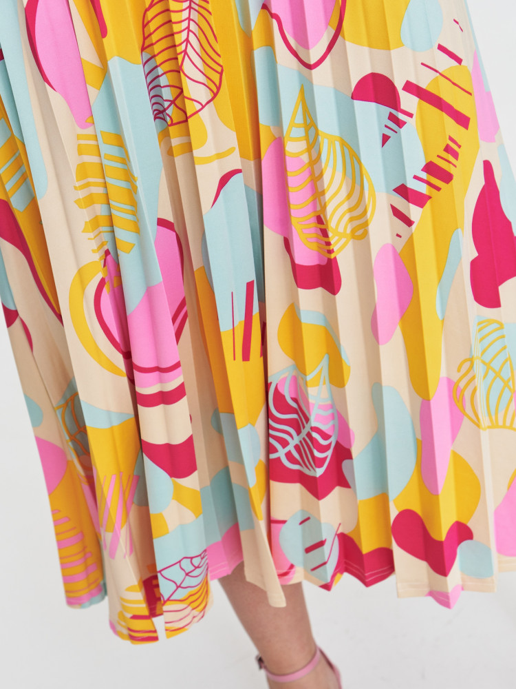 Plisowana spódnica z pastelowym printem 