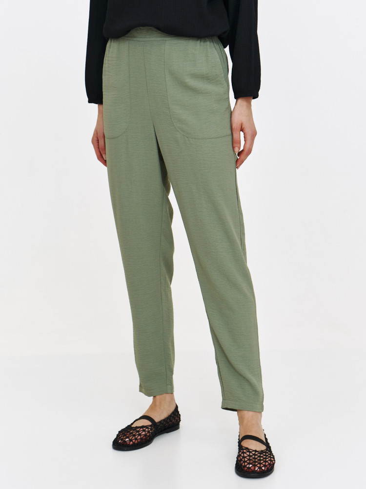 Tkaninowe spodnie w kolorze zgaszonej zieleni 