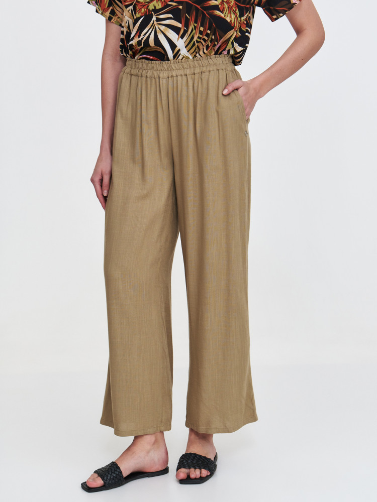 Wiskozowo-lniane spodnie w kolorze zielonym  Wiskozowo-lniane spodnie w kolorze zielonym