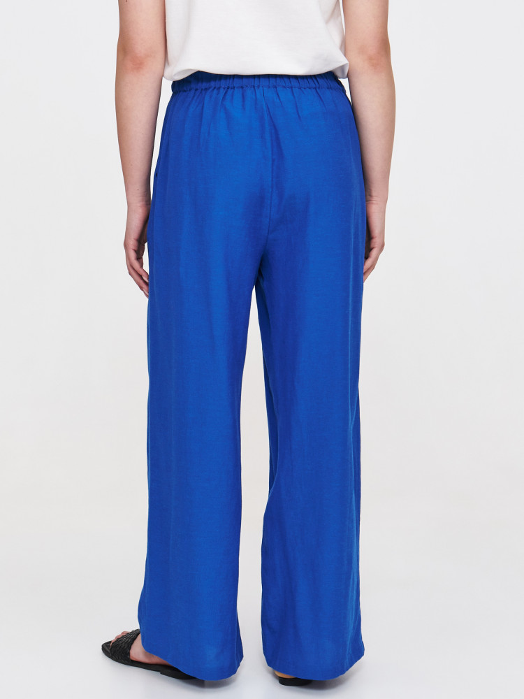 Kobaltowe spodnie z szeroką nogawką 