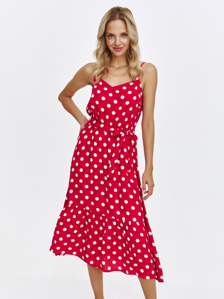 Czerwona sukienka maxi w grochy 