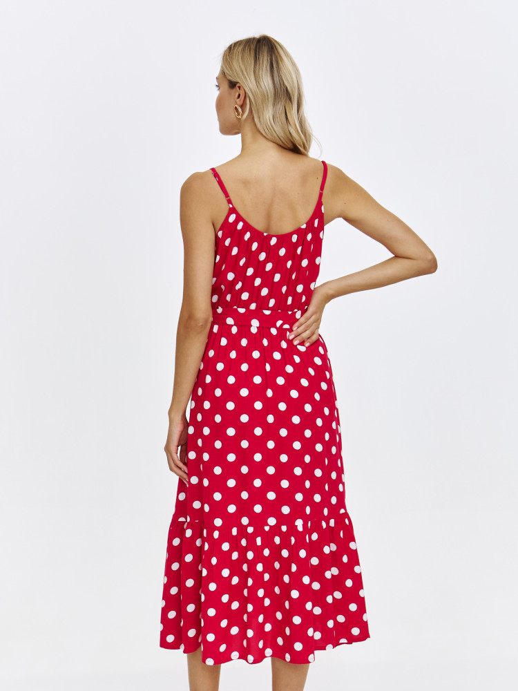 Czerwona sukienka maxi w grochy 