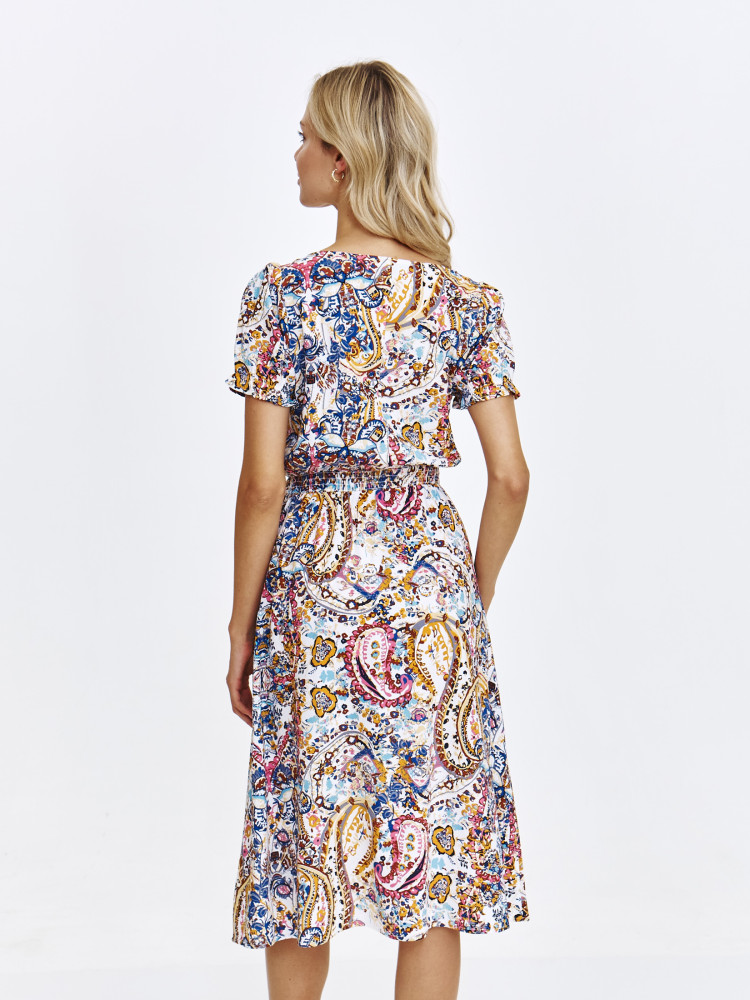 Sukienka z kolorowym printem o swobodnym kroju 