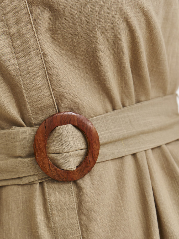 Koszulowa sukienka midi w kolorze zielonym 