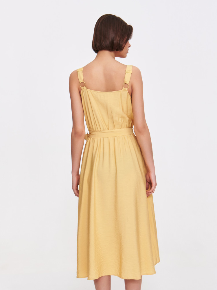 Sukienka midi w kolorze żółtym 