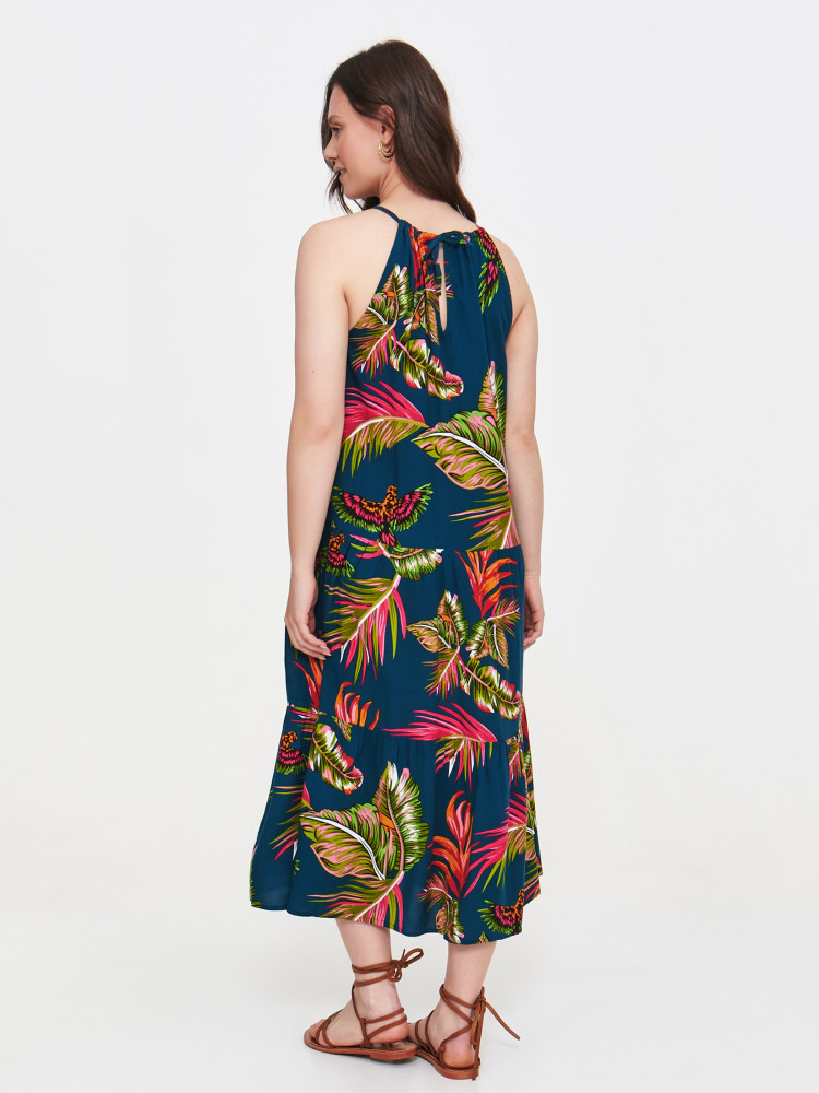 Granatowa sukienka z dekoltem halter 