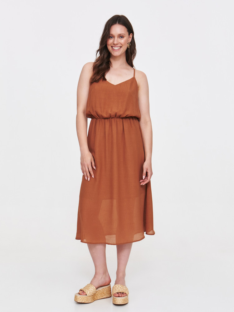 Ciemnobeżowa sukienka na ramiączkach 