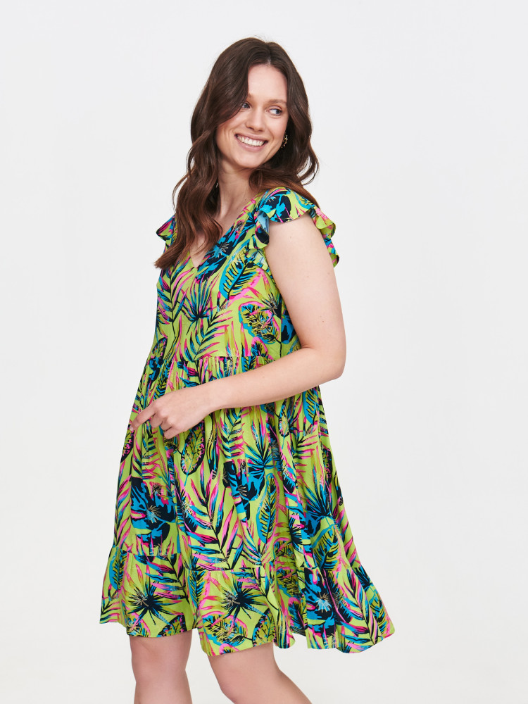 Kolorowa sukienka z motylkowymi rękawami 