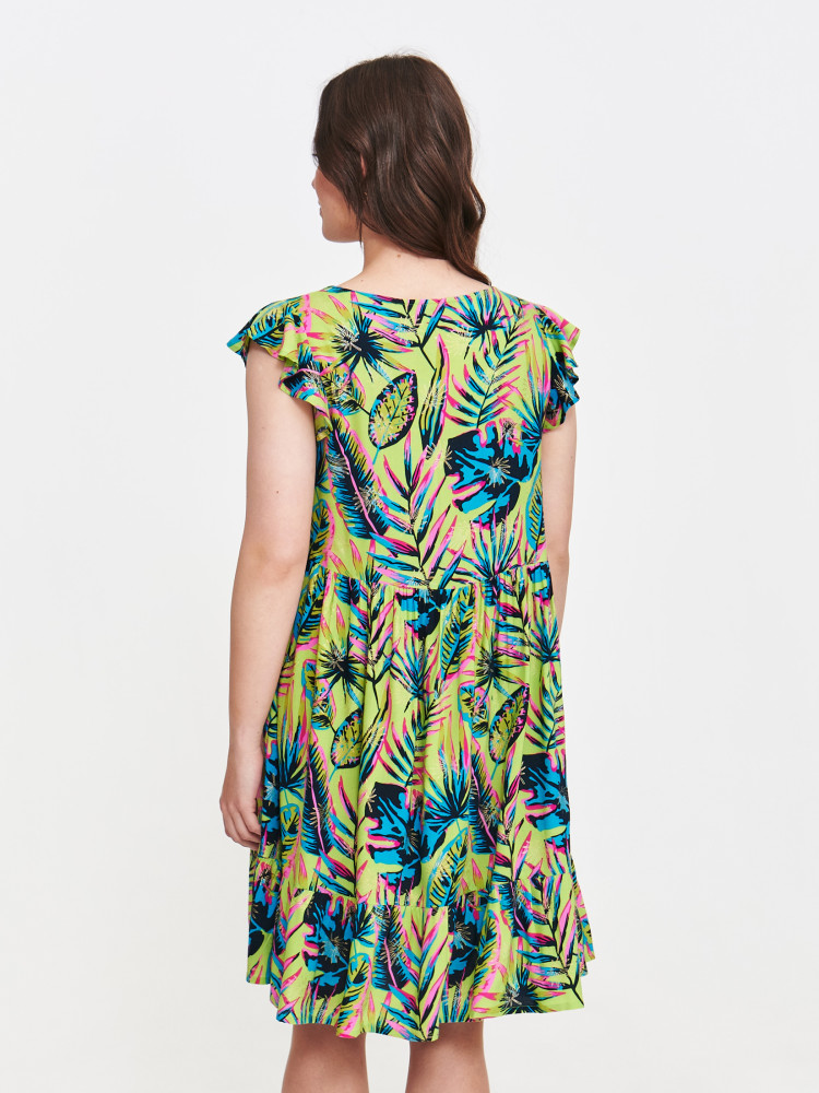 Kolorowa sukienka z motylkowymi rękawami 