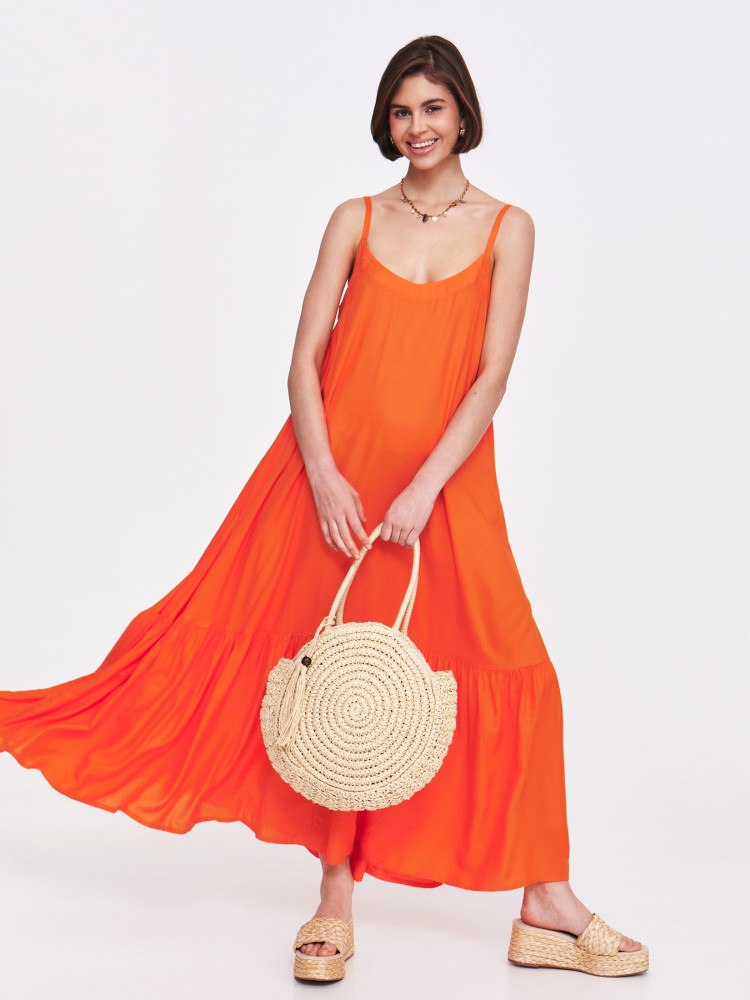 Pomarańczowa sukienka z wiązaniem w talii 