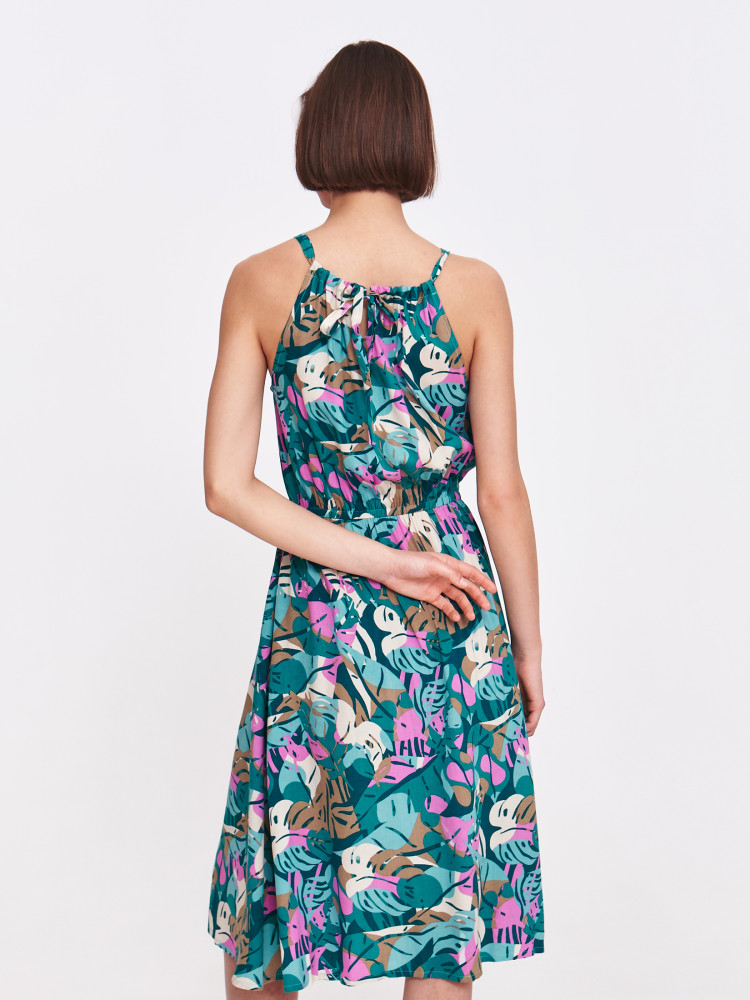 Sukienka w tropikalne pastelowe kwiaty 