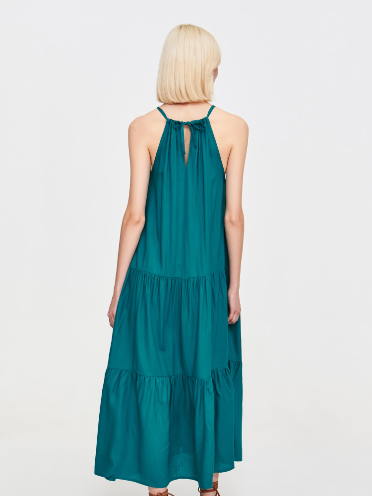 Zielona sukienka z dekoltem halter 