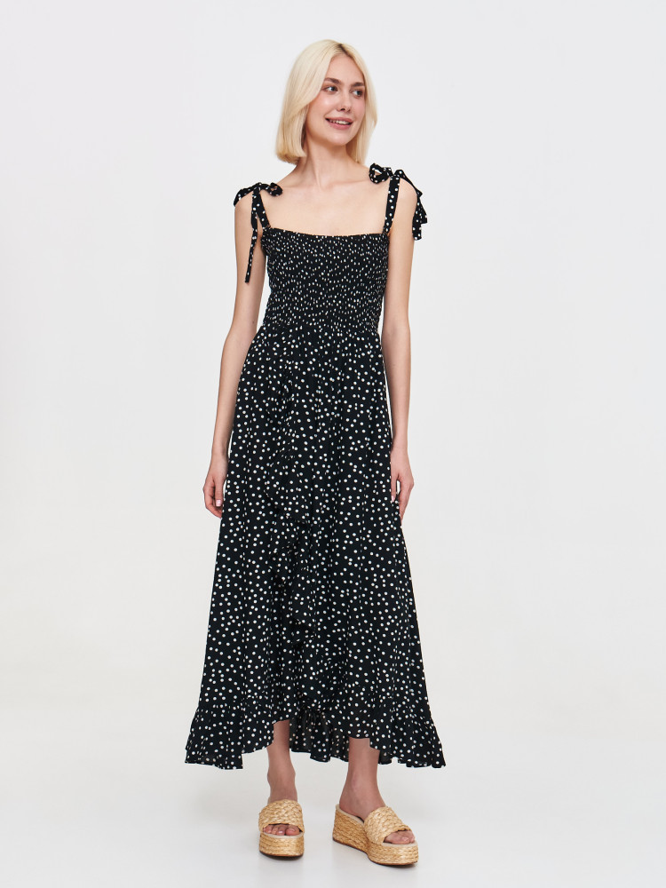 Czarna sukienka w kropki 