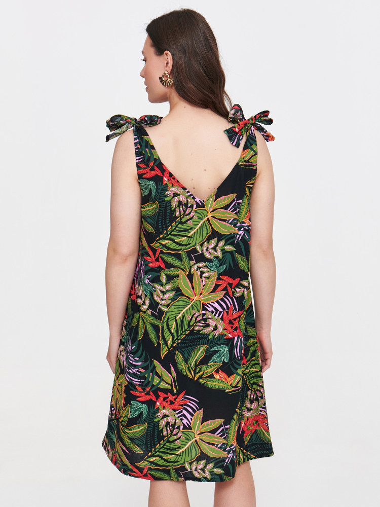 Sukienka z wiązanymi ramiączkami 