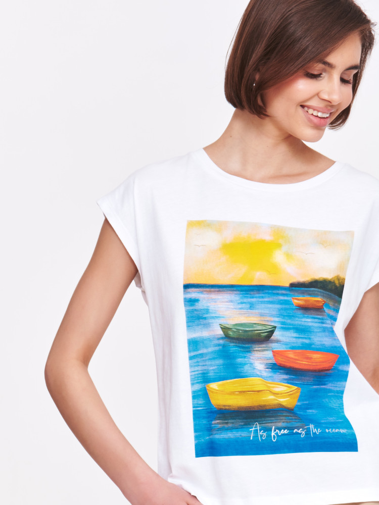 Biały t-shirt z artystycznym nadrukiem 