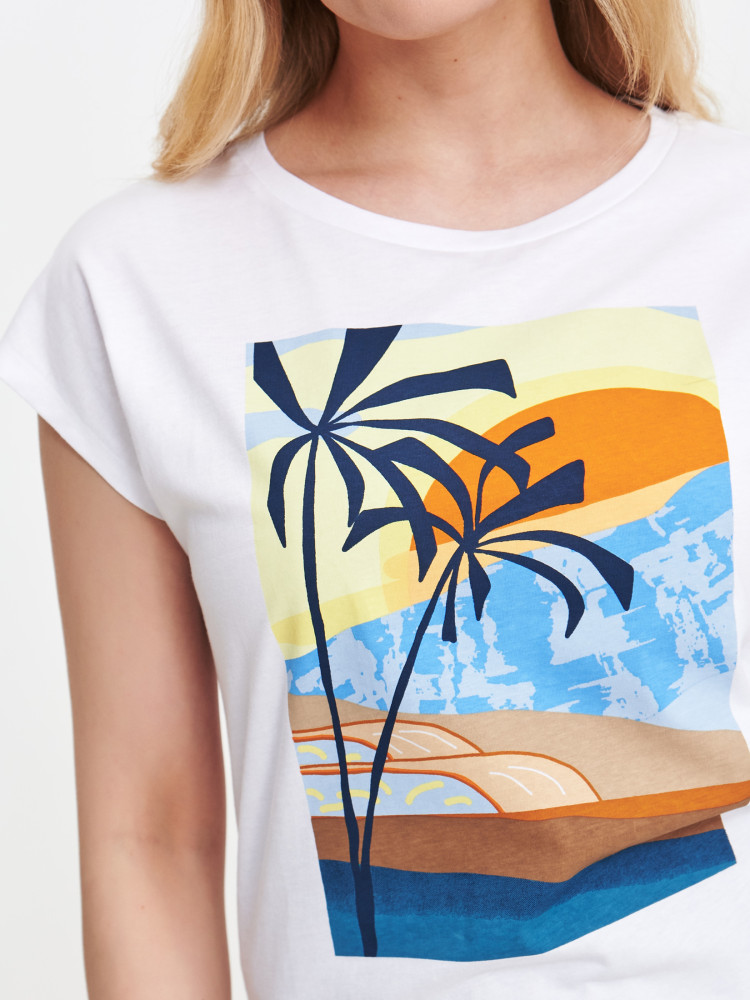 Biały t-shirt z wakacyjnym nadrukiem 