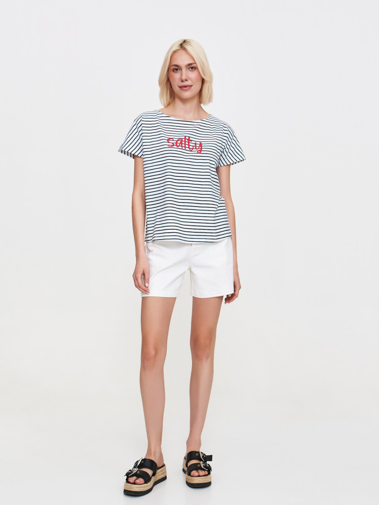 T-shirt w czarne paski z napisem 