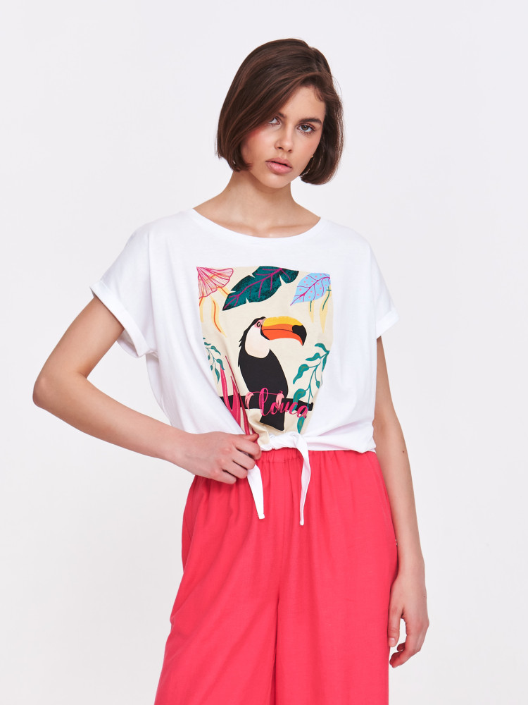 Top o krótszym kroju z wiązaniem 