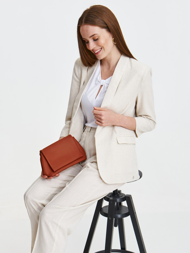 Beżowy żakiet z domieszką lnu 