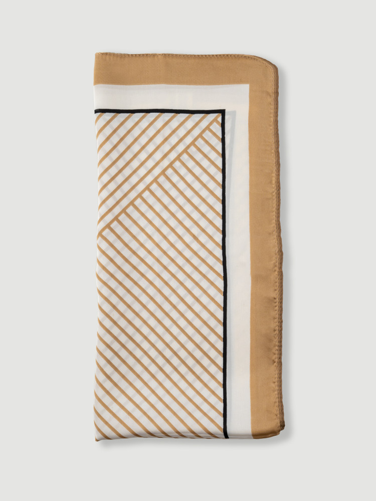 Beżowa apaszka w paski 