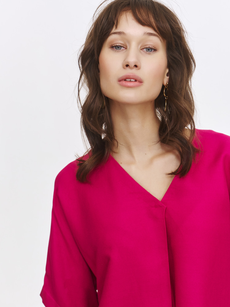 Różowa bluzka z dłuższym tyłem 