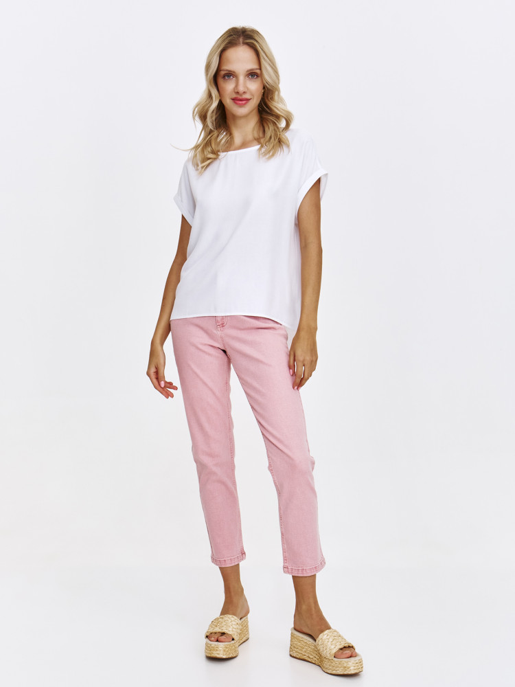 Biały top z krótkim podwiniętym rękawem 