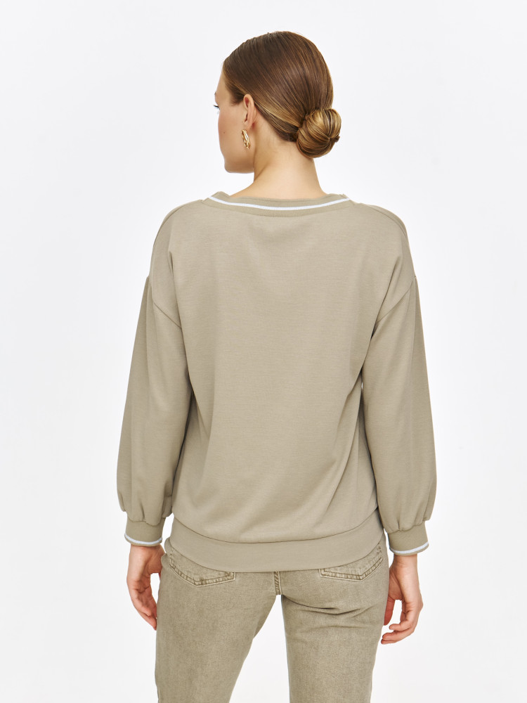 Jasnooliwkowa bluza z dekoltem w V