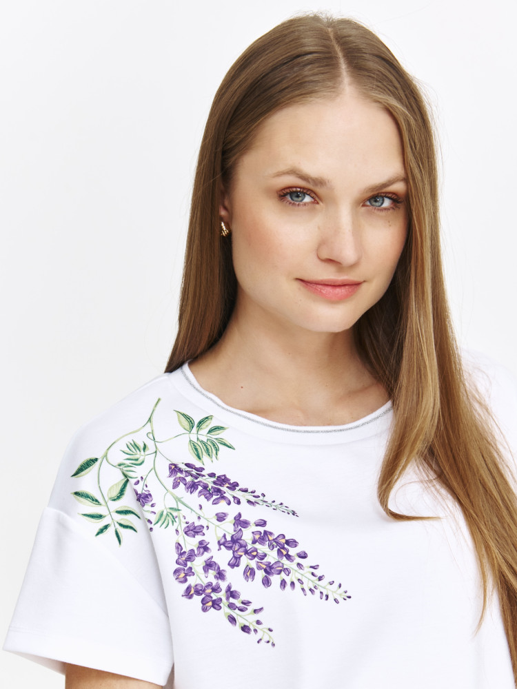 Biała bluza z printem 