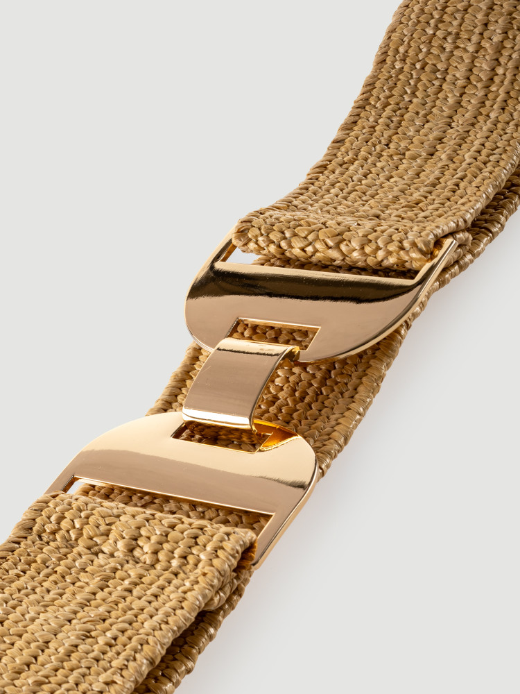 Pleciony pasek z efektowną klamrą  Pleciony pasek z efektowną klamrą