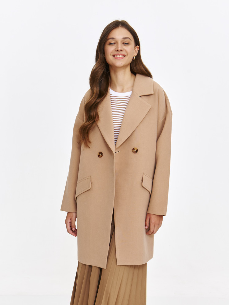 Jednorzędowy beżowy płaszcz 