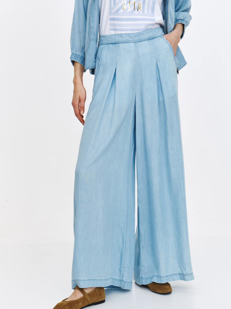 Spodnie wide leg z zakładkami 