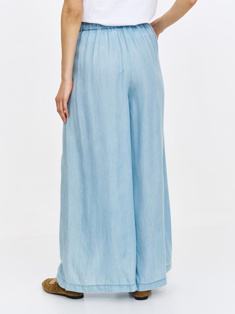 Spodnie wide leg z zakładkami 