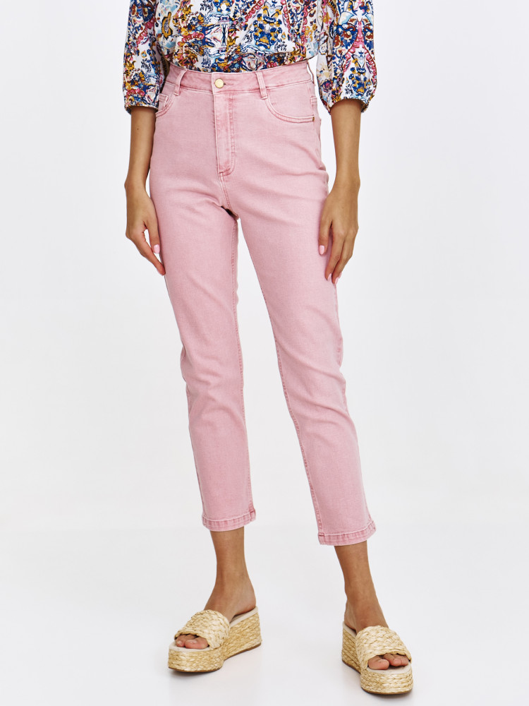 Spodnie jeansowe o dopasowanym kroju w kolorze jasnego różu 