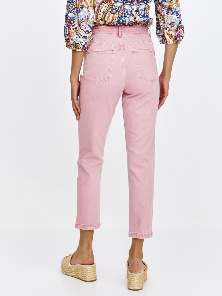 Spodnie jeansowe o dopasowanym kroju w kolorze jasnego różu 