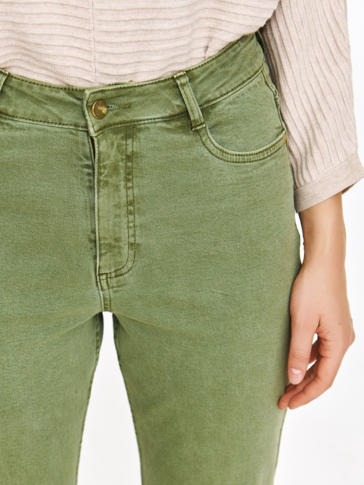 Zwężane spodnie jeansowe