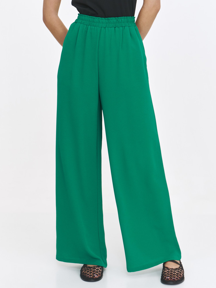 Zielone spodnie z szeroką nogawką