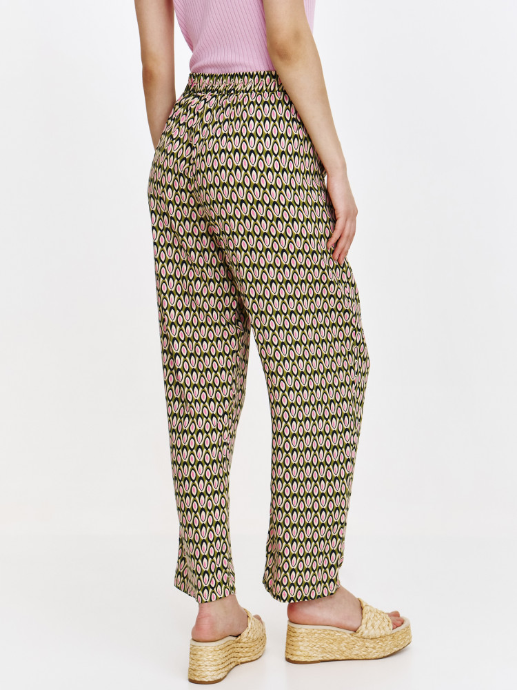 Wzorzyste spodnie z kolorowym printem 