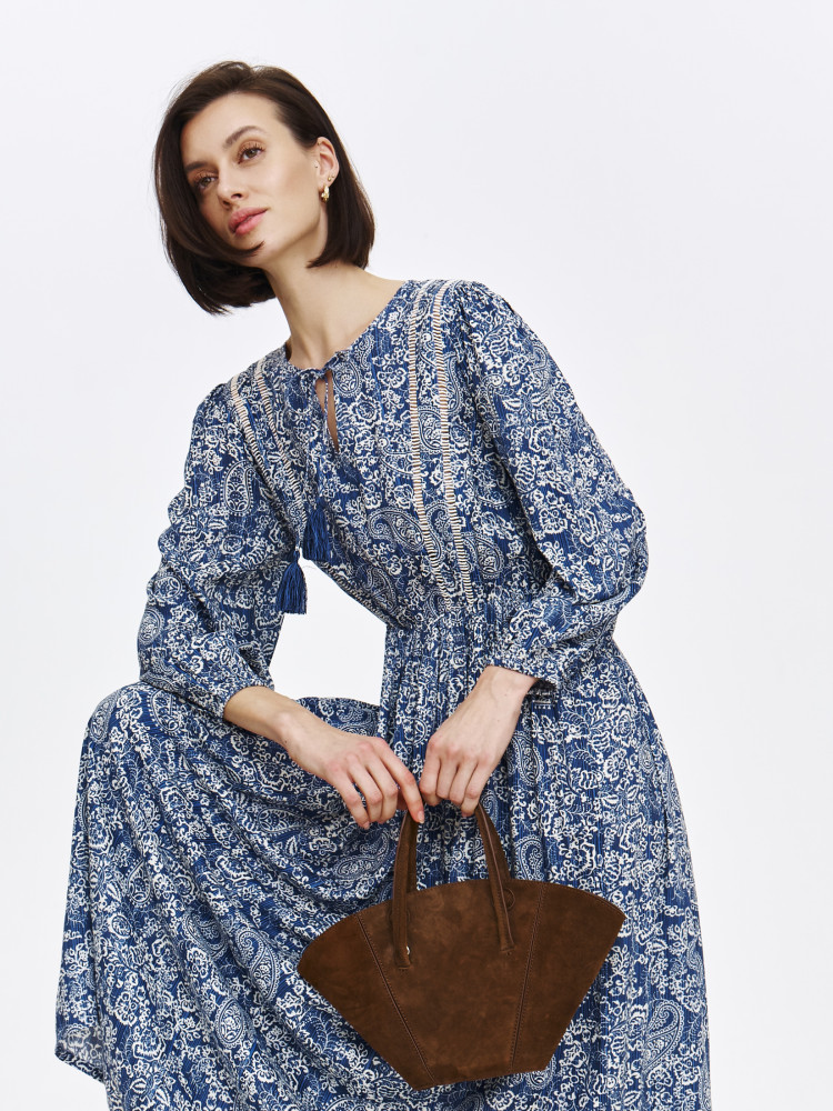 Sukienka maxi we wzory w stylu boho  Sukienka maxi we wzory w stylu boho