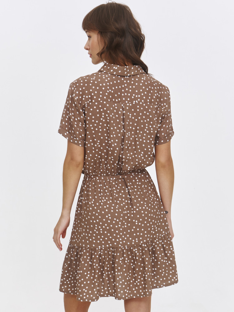 Beżowa sukienka z wiązaniem w pasie 