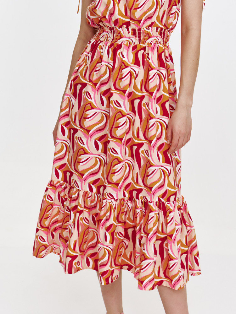 Sukienka z efektownym printem w różowo-pomarańczowym kolorze 