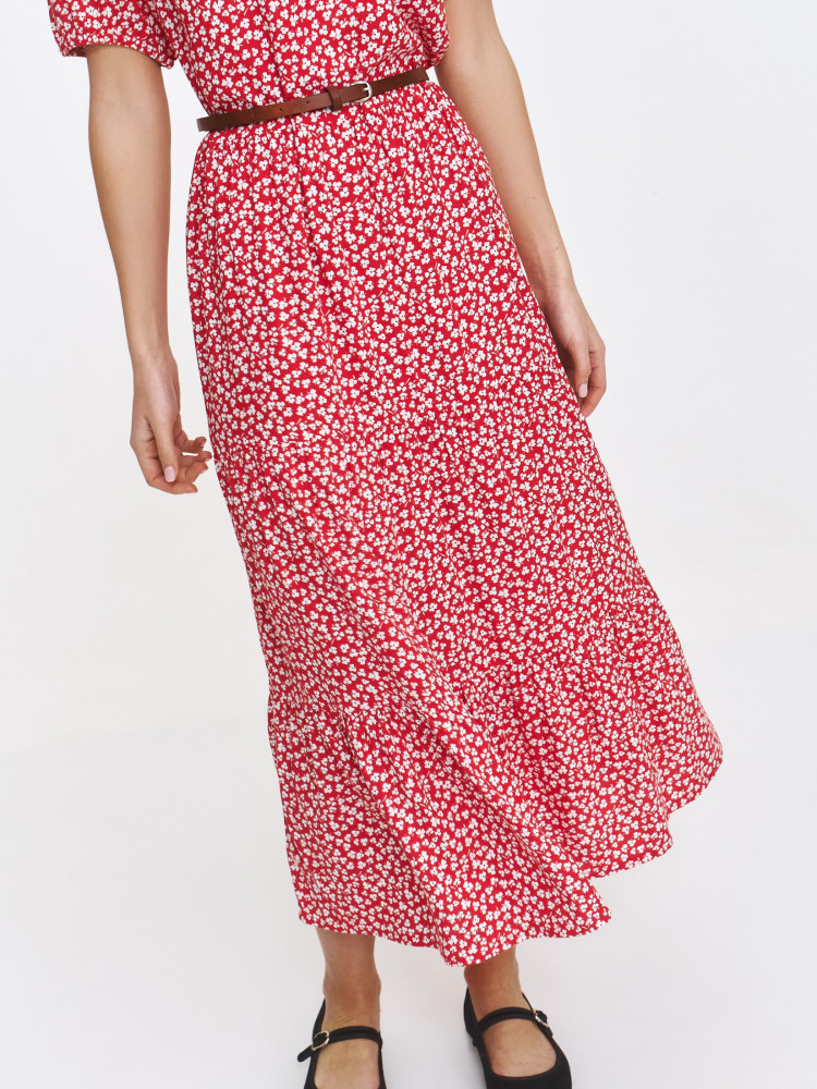 Casualowa czerwona sukienka maxi