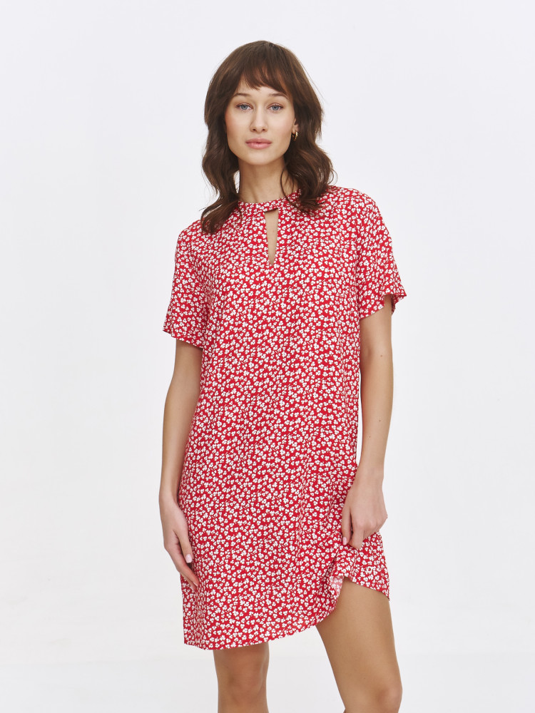 Sukienka o prostym kroju z printem w kwiaty  Sukienka o prostym kroju z printem w kwiaty