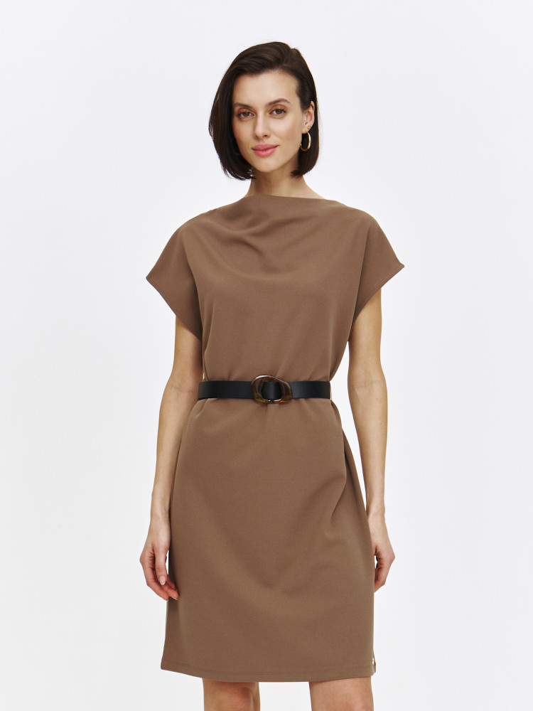 Tkaninowa mini sukienka z paskiem 