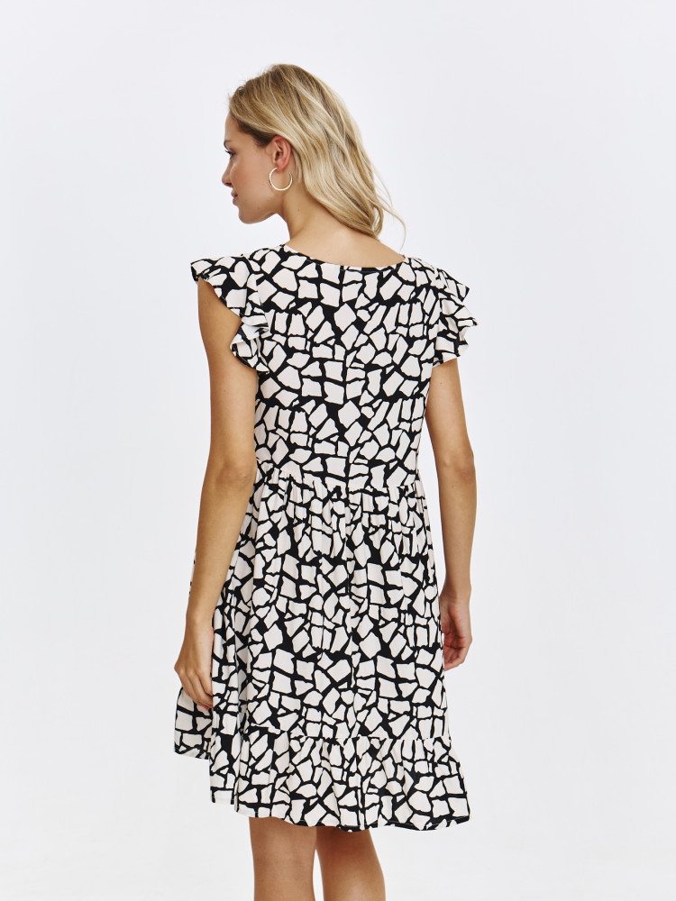 Casualowa sukienka o trapezowym kształcie 