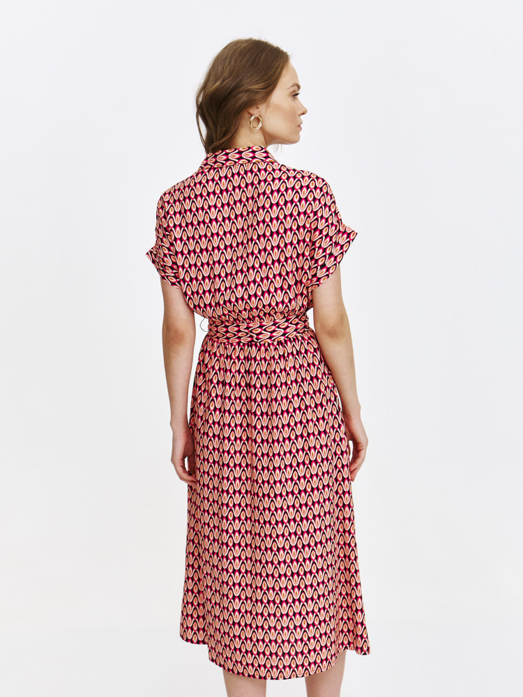 Wzorzysta szmizjerka o długości midi 